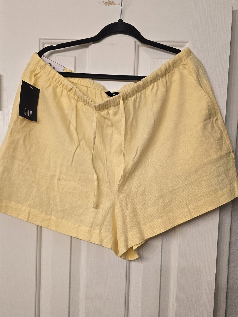 GAP Women's Pale Yellow Linen Drawstring Shorts